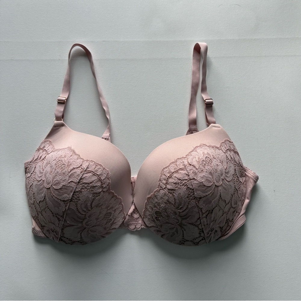 Women's Maidenform Soft Pink Lace Bra Size 38D
